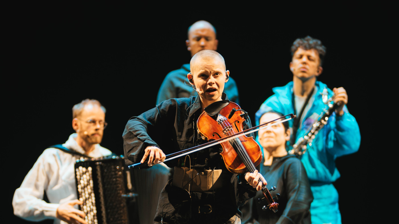 The Alonetimes - épisode 1« Les récits fragmentés de nos solitudes »