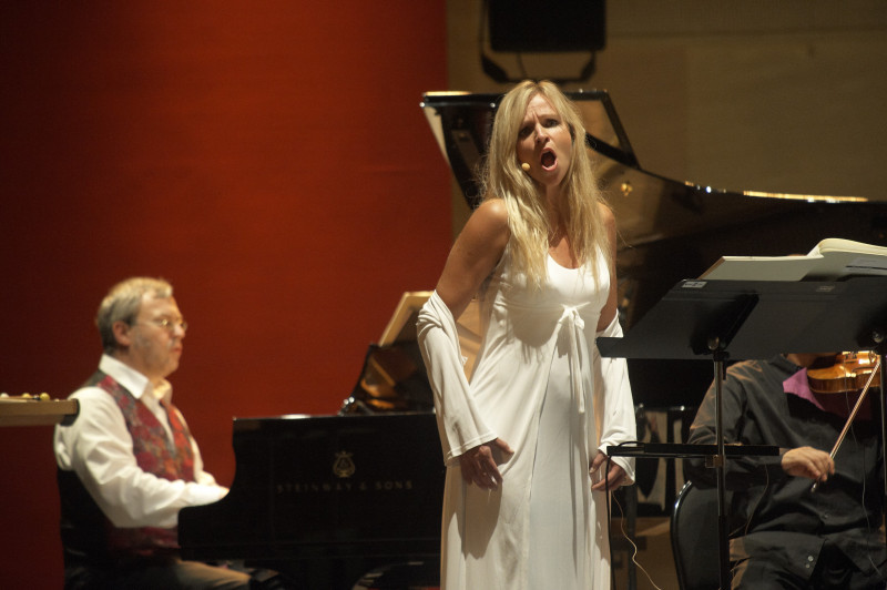 Susanne Elmark et Hermann Kretzschmar de l'Ensemble Modern © Philippe Stirnweiss