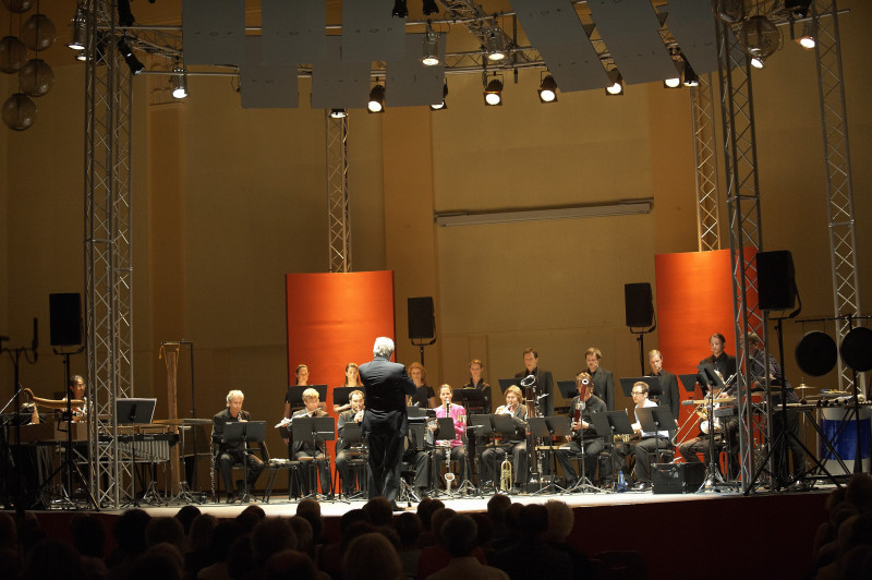 L'Ensemble Modern & Exaudi © Philippe Stirnweiss