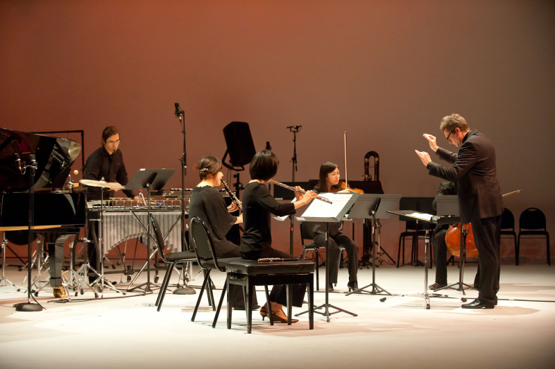 Jean-Philippe Wurtz dirige l'ensemble Linea © Philippe Stirnweiss
