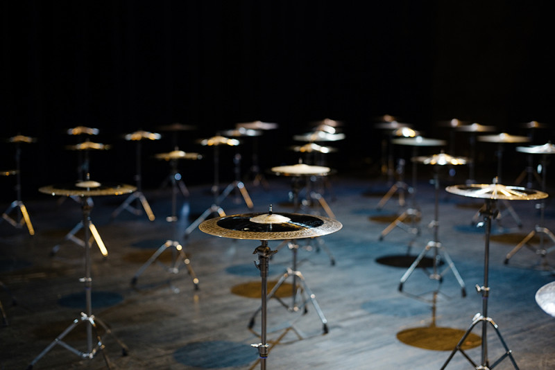 100 cymbals