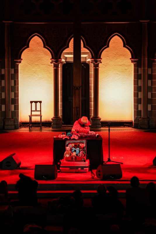 KKAARREENNIINNAA (Charlemagne Palestine, Oren Ambarchi, Daniel O’Sullivan), Festival Musica Strasbourg, 2025 © Thaïs Breton