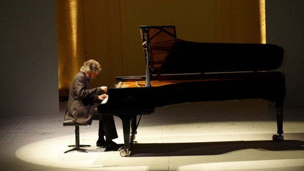 François-Frédéric Guy, piano